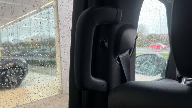 Land Rover Discovery Sport 2.0 SD4 240 SE 5dr Auto [5 Seat] Diesel Station Wagon